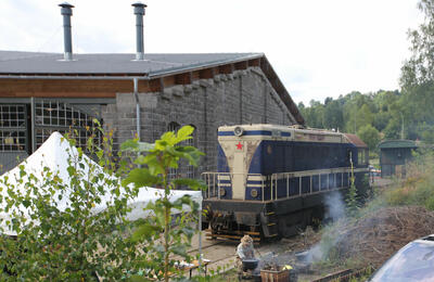 LH5 3685